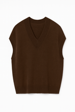 Load image into Gallery viewer, Knit v neck vest