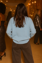 Load image into Gallery viewer, V neck oversized jumper