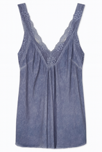 Load image into Gallery viewer, Lace trim camisole