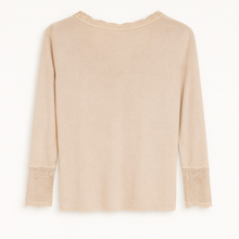 Load image into Gallery viewer, Lace top
