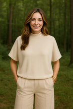 Load image into Gallery viewer, Cream short sleeve knit
