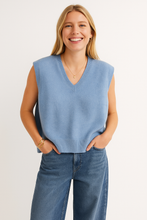 Load image into Gallery viewer, Soft knit vest
