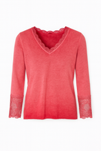 Load image into Gallery viewer, Maroon/red Lace top
