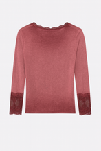 Load image into Gallery viewer, Soft lace top

