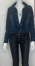 Load image into Gallery viewer, Blue Denim jacket
